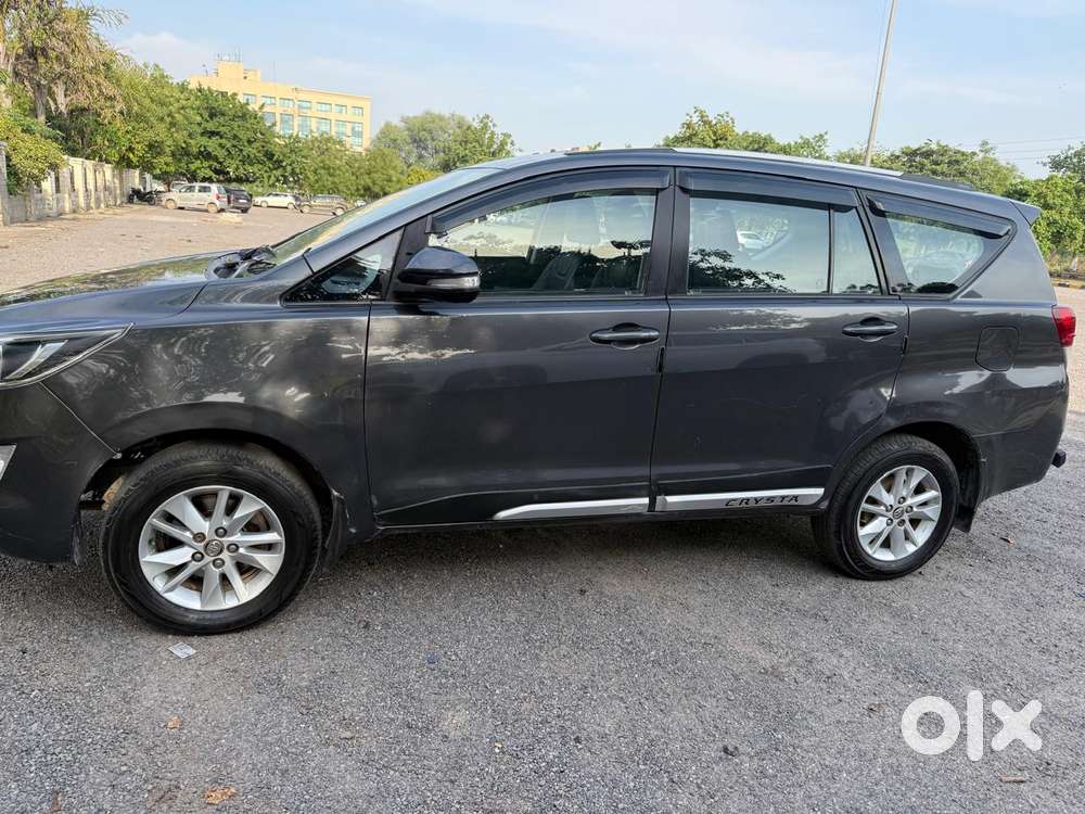Toyota Innova Crysta 2.4 G Mt, 2017, Diesel