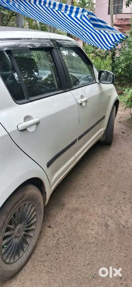 Maruti Suzuki Swift Petrol 2007(negotiable)