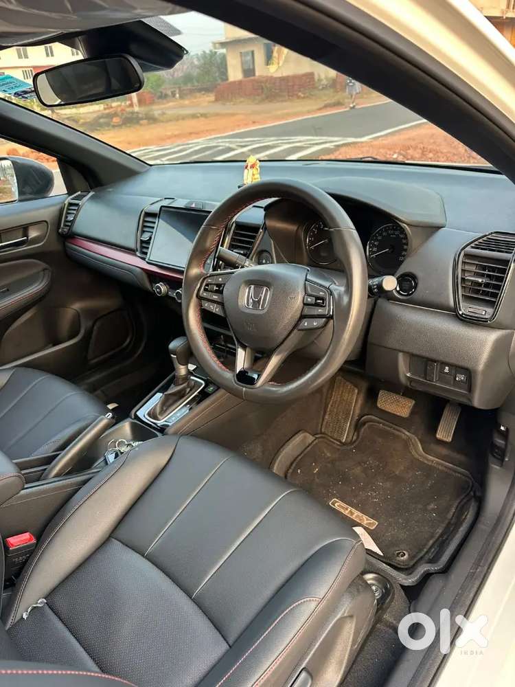 Honda City 2025 Petrol 13500 Km Driven