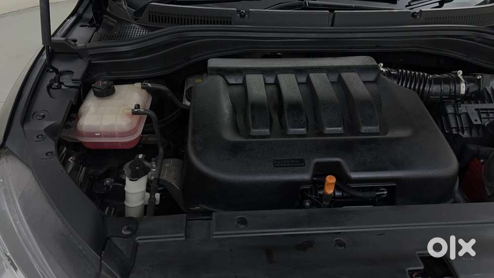Mahindra Xuv700 Ax7l 6 Str At, 2024, Petrol