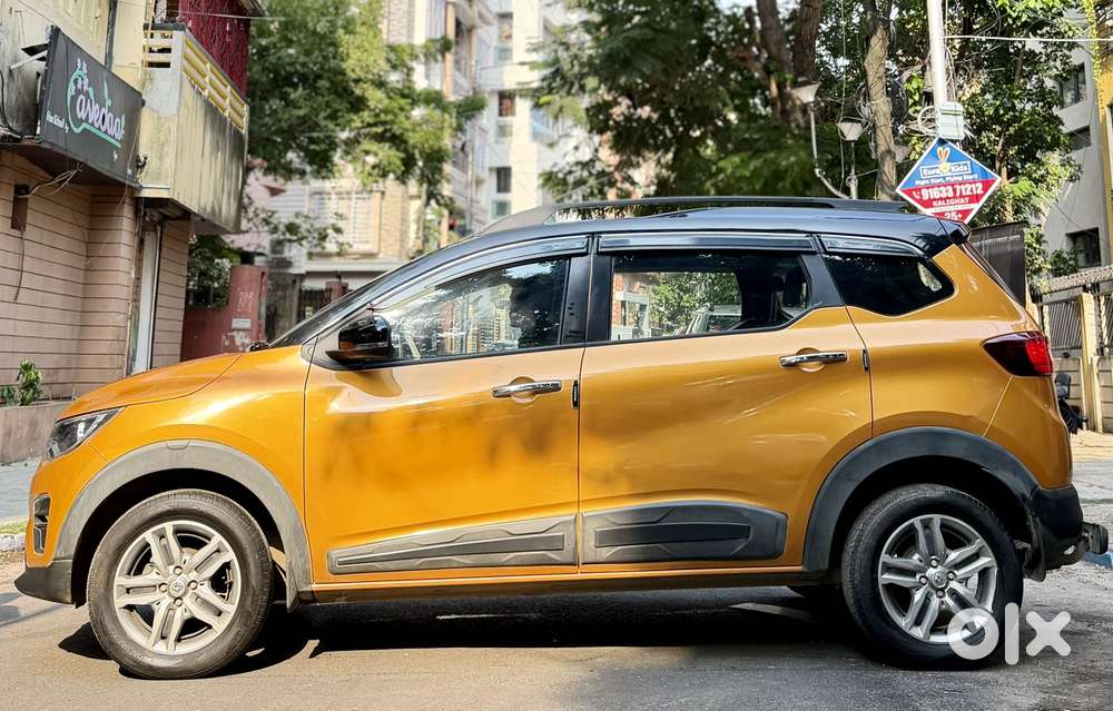 Renault Triber 1.0 Rxz Dual Tone, 2023, Petrol