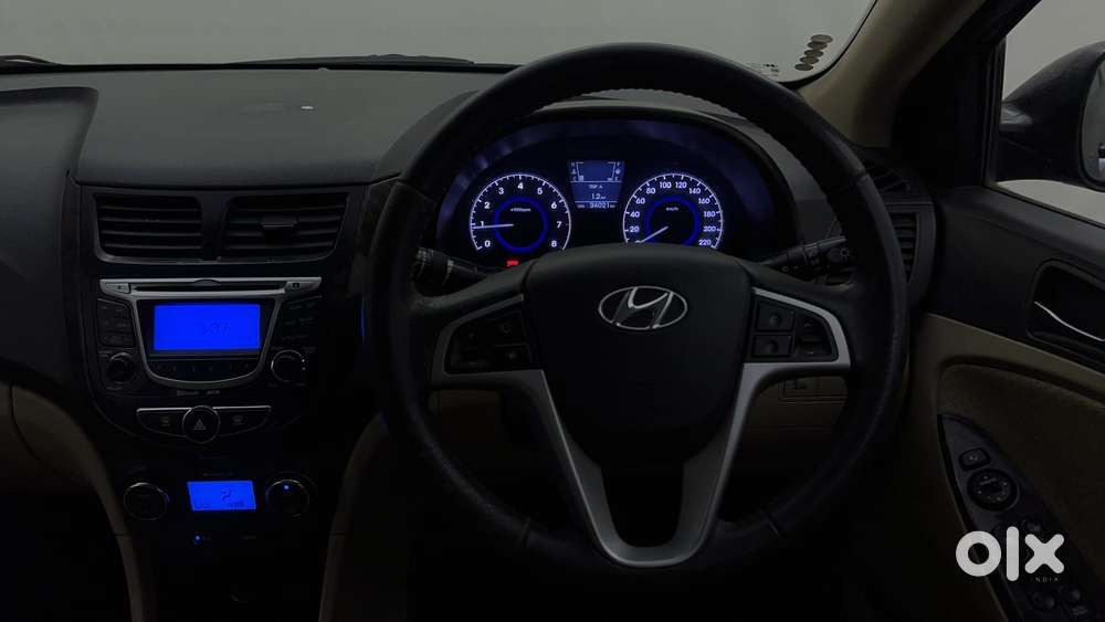 Hyundai Verna Fluidic 1.6 Vtvt Sx Opt, 2012, Petrol