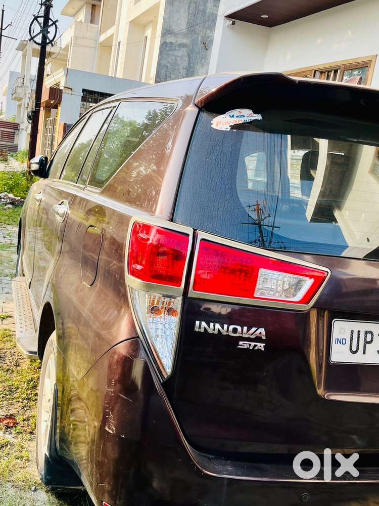 Toyota Innova Crysta 2017 First Owner Lucknow Number