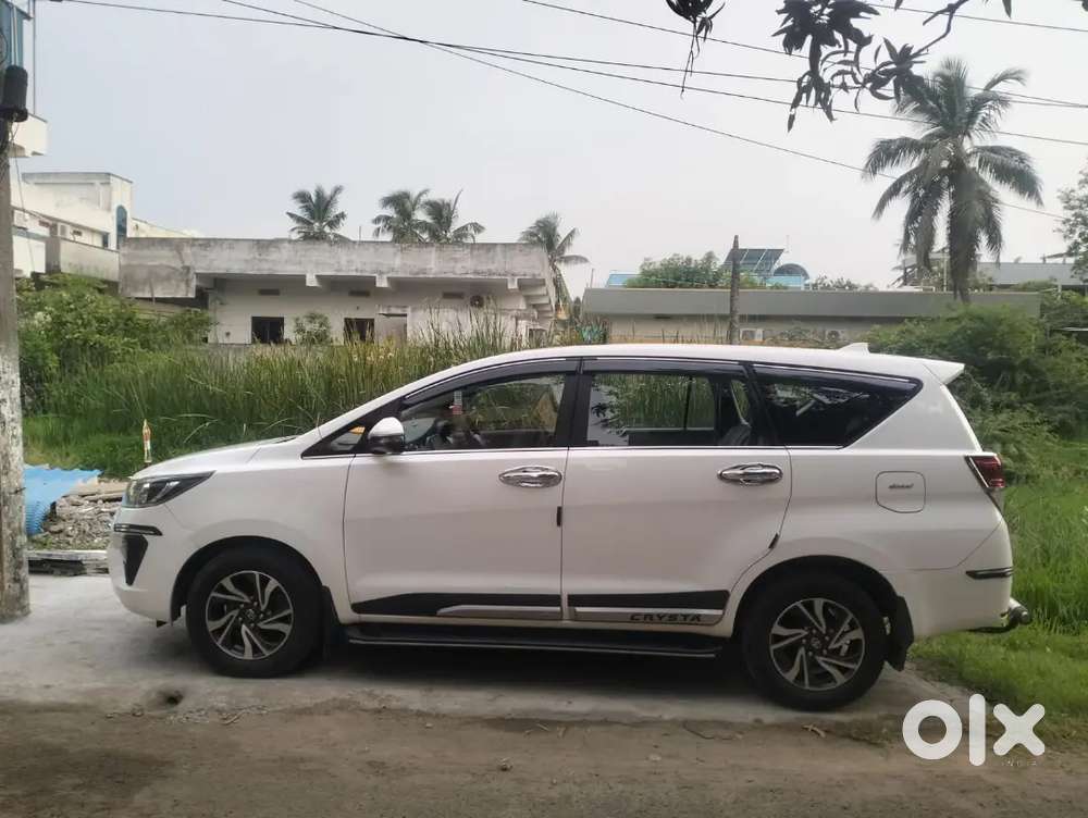Toyota Innova Crysta 2022