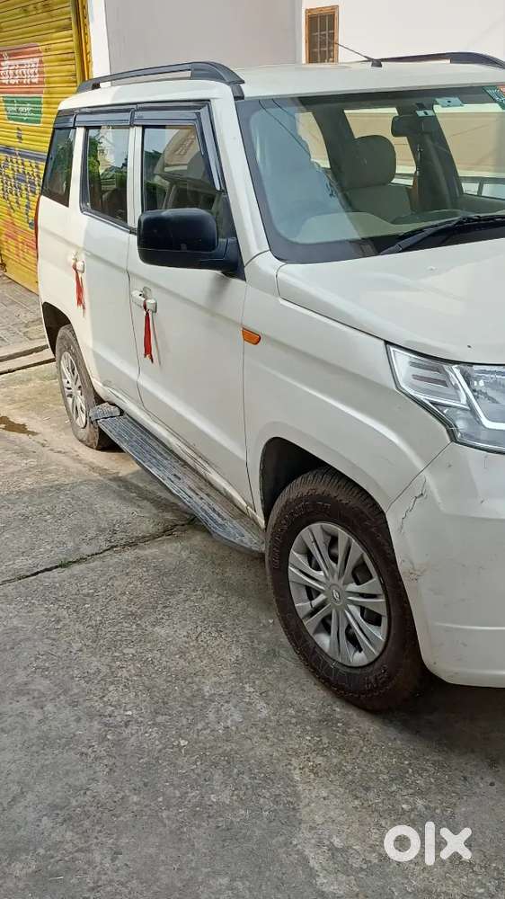 Mahindra Tuv 300 2017