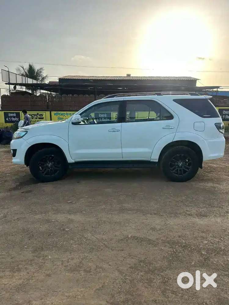 Toyota Fortuner Diesel Dec 2015
