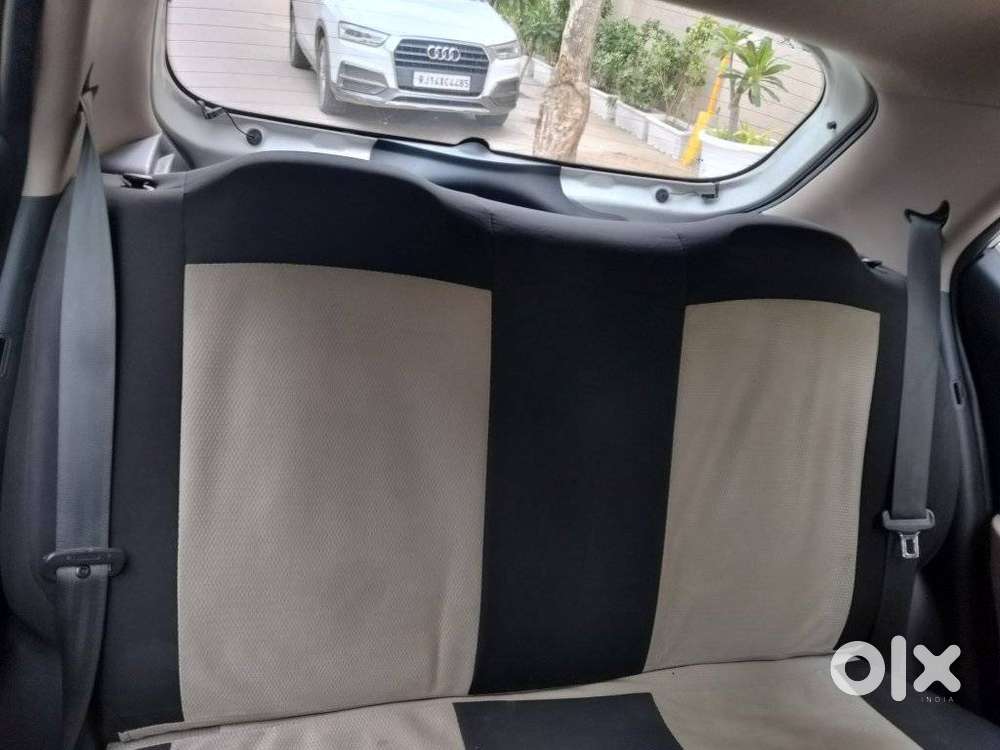 Hyundai Grand I10 Sportz, 2015, Petrol