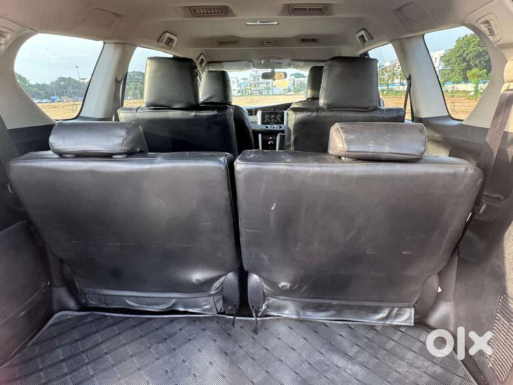 Toyota Innova Crysta 2.4 G Mt, 2023, Diesel