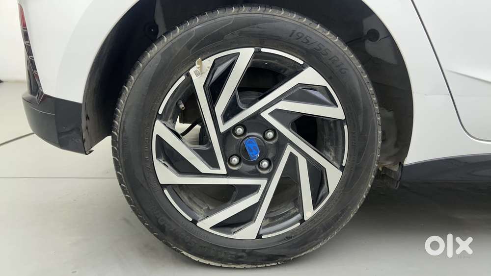 Hyundai New I20 1.2 Asta (o) Ivt, 2024, Petrol