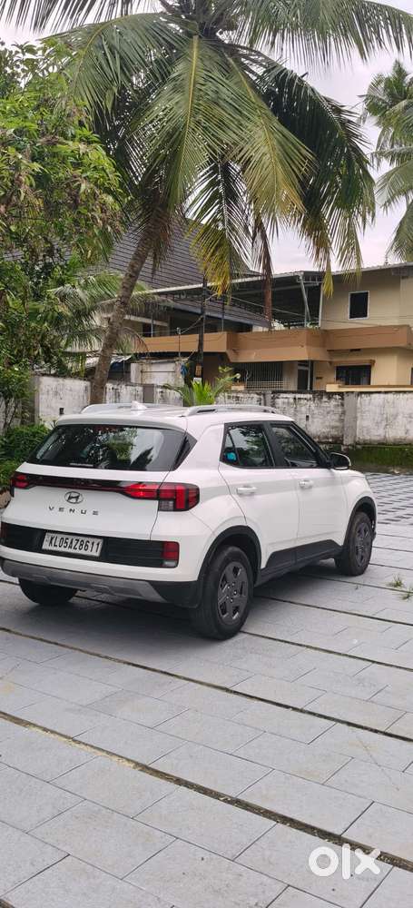 Hyundai Venue 1.2 S Plus, 2023, Diesel