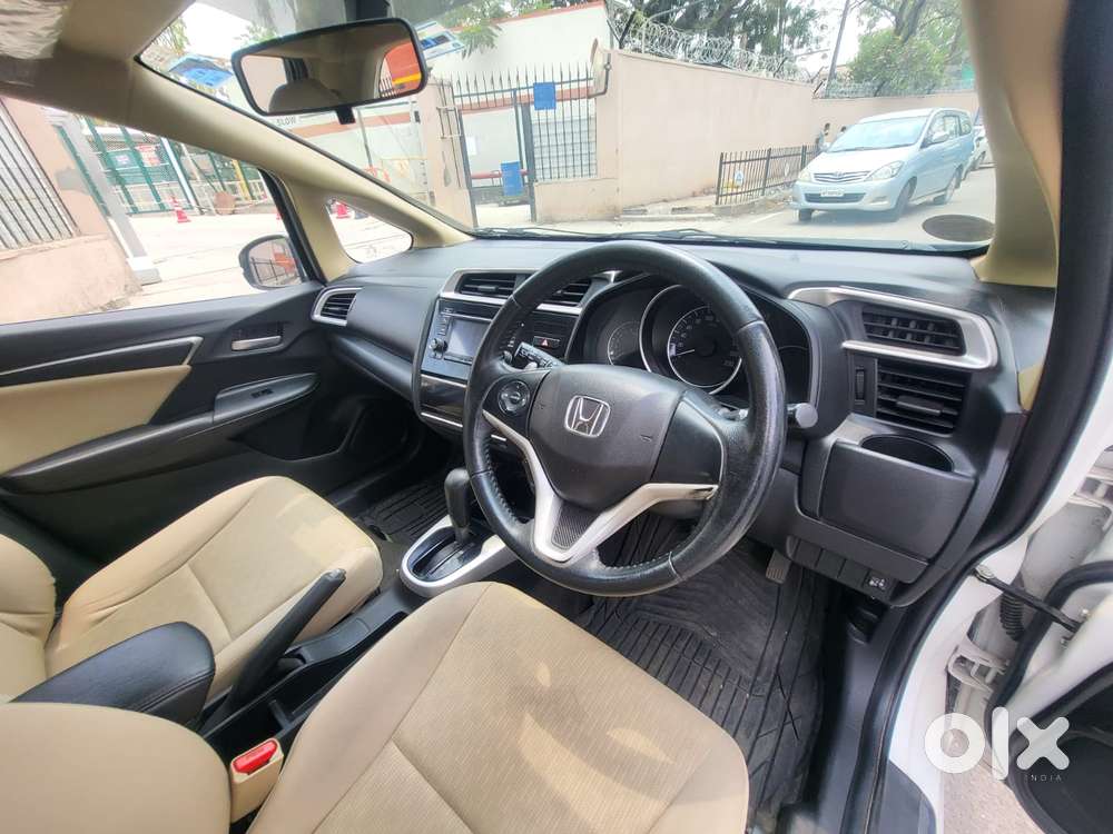 Honda Jazz V Automatic, 2017, Petrol