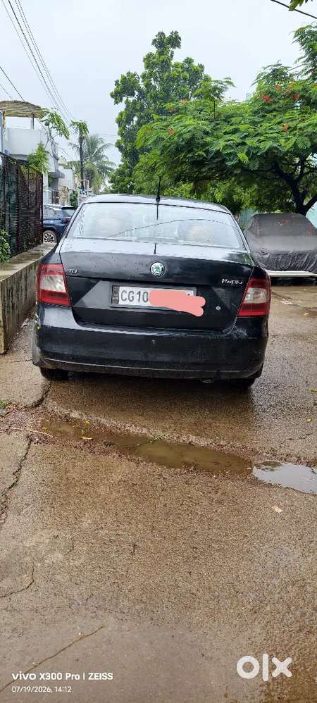 Skoda Rapid Elegance 2013 Diesel Manual