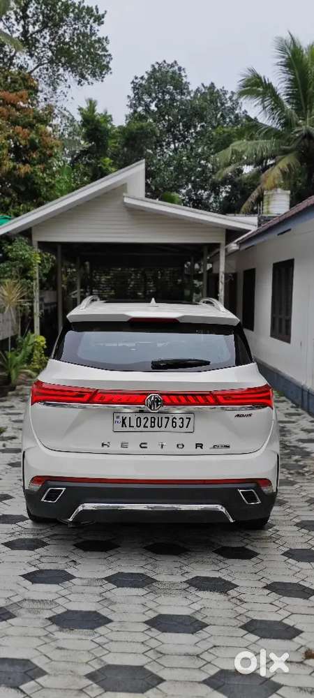 Mg Hector Plus Adas Top Variant