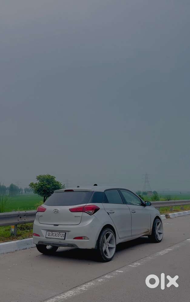 Hyundai I20 2017 Cng & Hybrids 900000 Km Driven