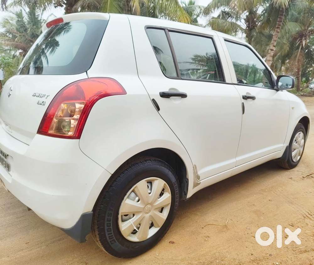 Maruti Suzuki Swift 2004-2010 Lxi Bsiv, 2011, Petrol