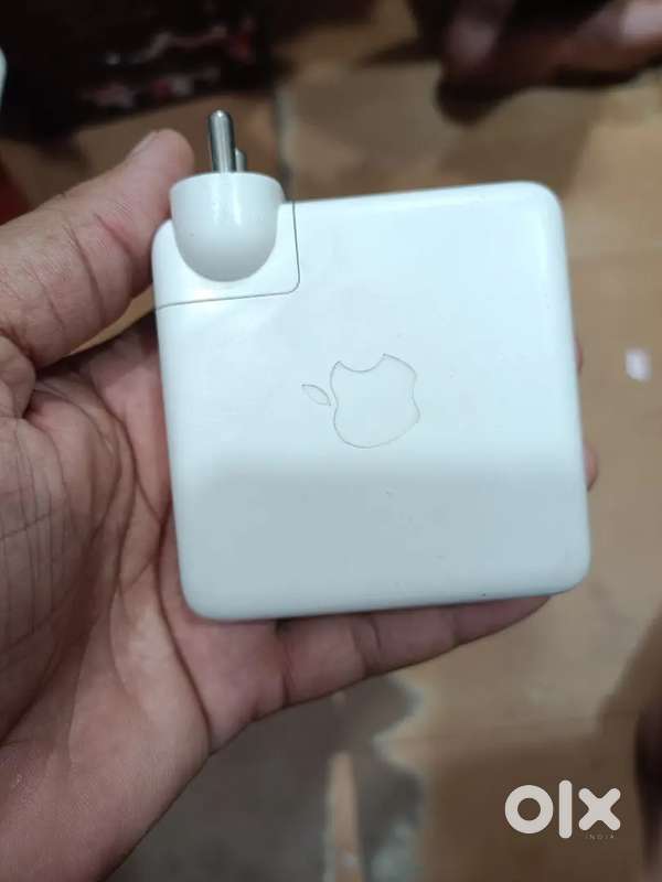 MacBook original charger 96 watt