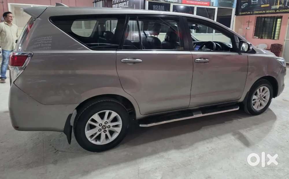 Toyota Innova Crysta Diesel 2017 Year