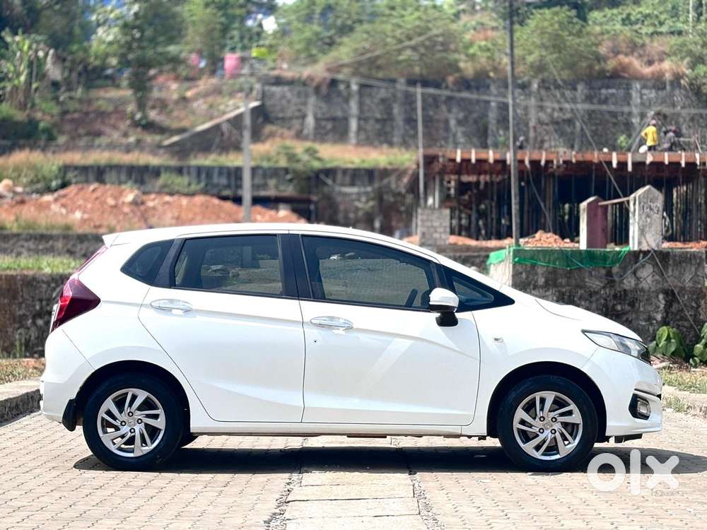 Honda Jazz V Cvt, 2021, Petrol