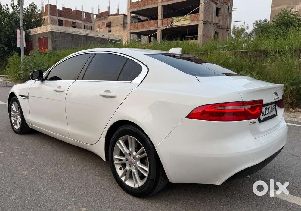 Jaguar Xe Prestige, 2018, Petrol