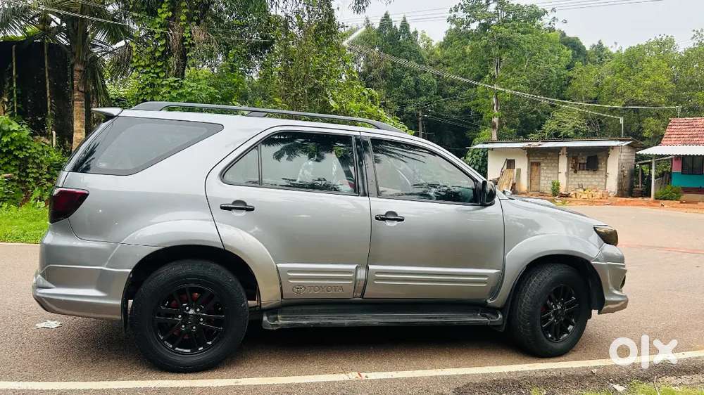 Toyota Fortuner 2011 Diesel  Full Kit  Rare
Color  No Works Pending