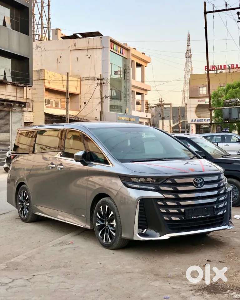 Toyota Vellfire Vip &ndash; Executive Lounge, 2026, Petrol
