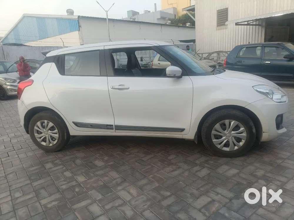 Maruti Suzuki Swift Vxi 2019