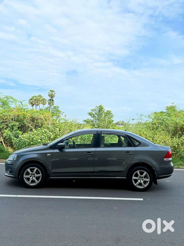 Volkswagen Vento 2010-2013 Petrol Highline, 2013, Petrol