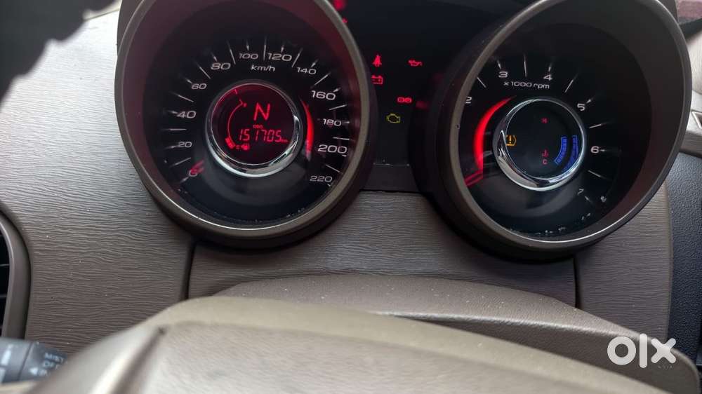 Mahindra Xuv500 Single Owner 151000 Km Driven