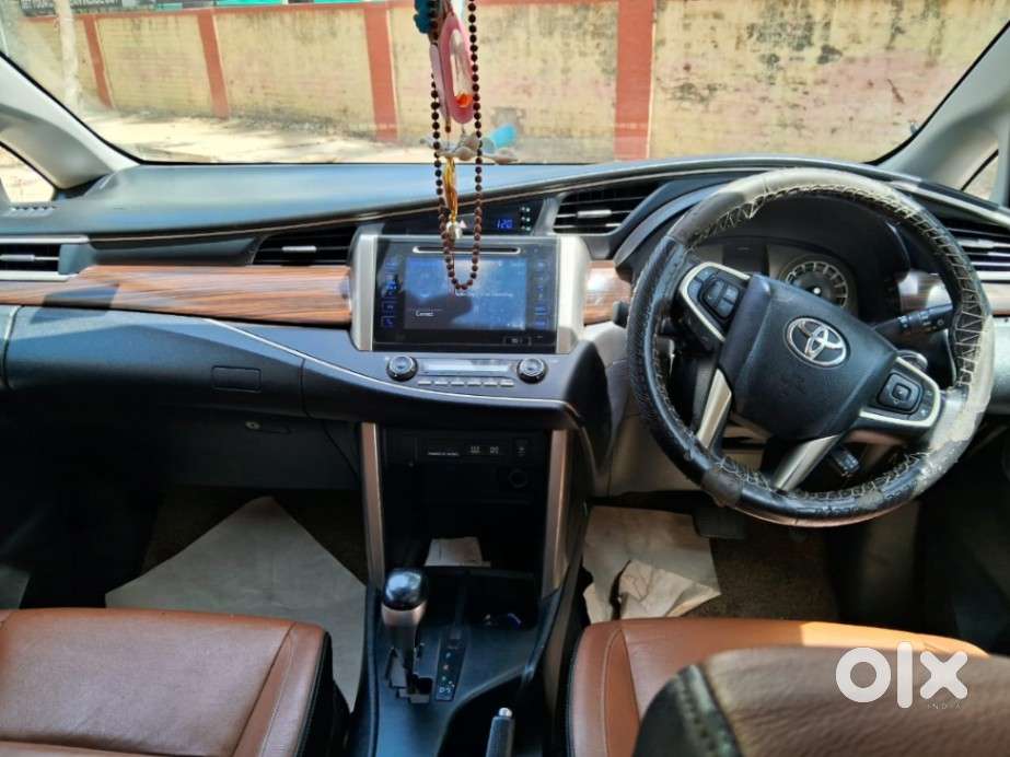 Toyota Innova Crysta 2.8z Automatic, 2018, Diesel