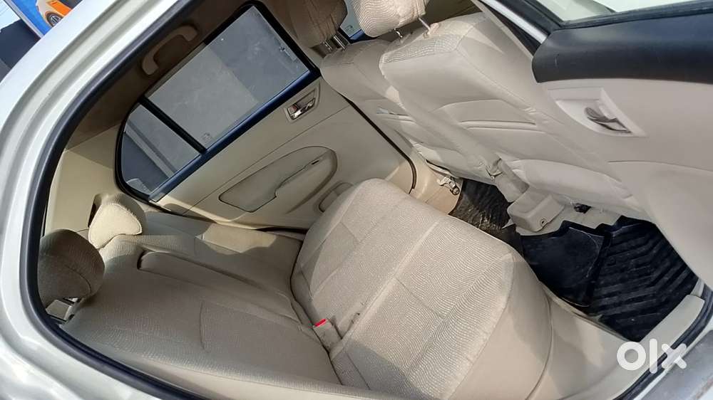 Maruti Suzuki Swift Dzire 1.2 Vxi Bsiv, 2013, Petrol