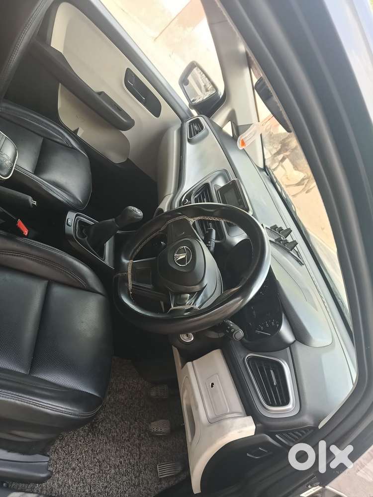 Tata Altroz 1.2 Xm, 2021, Petrol