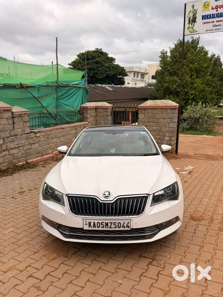 Skoda Superb 2019 Diesel Well Maintained