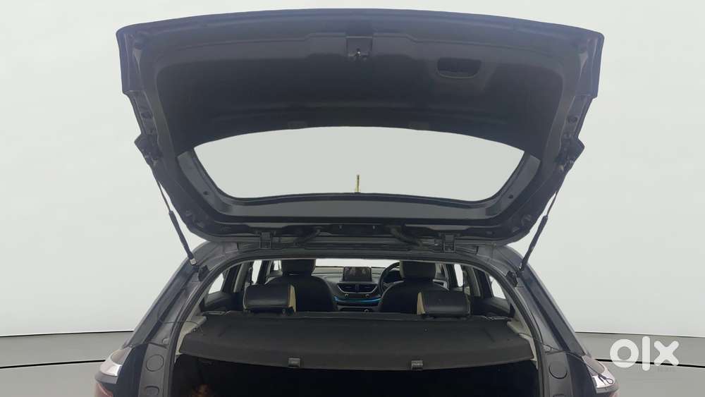 Tata Altroz Xz, 2020, Petrol