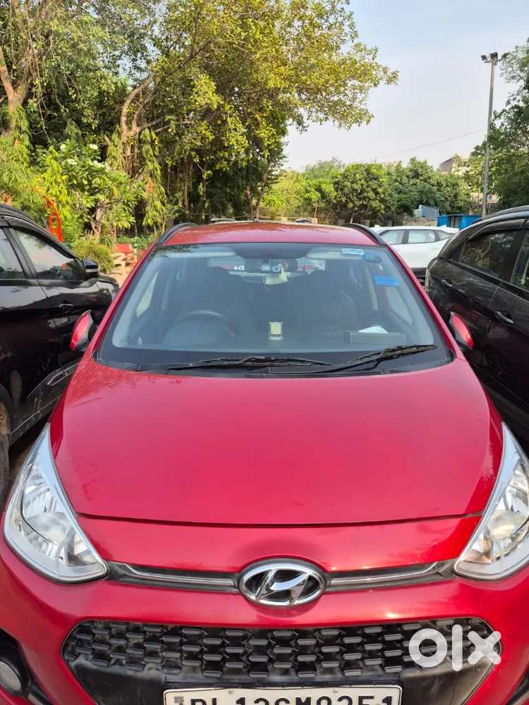 Hyundai Grand I10 Sportz Automatic (2018)  Only 48,000 Km  Delhi Reg