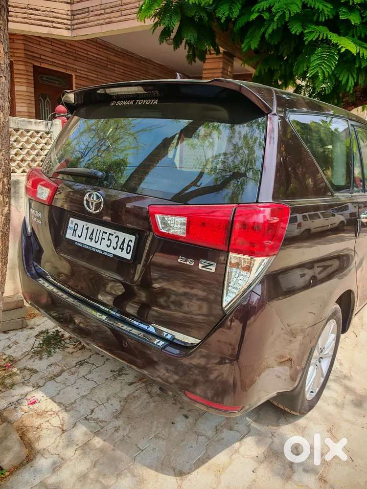 Toyota Innova Crysta