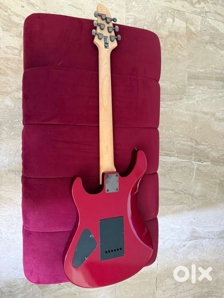 Yamaha RGX121Z in Red Metallic - Musical Instruments in undefined