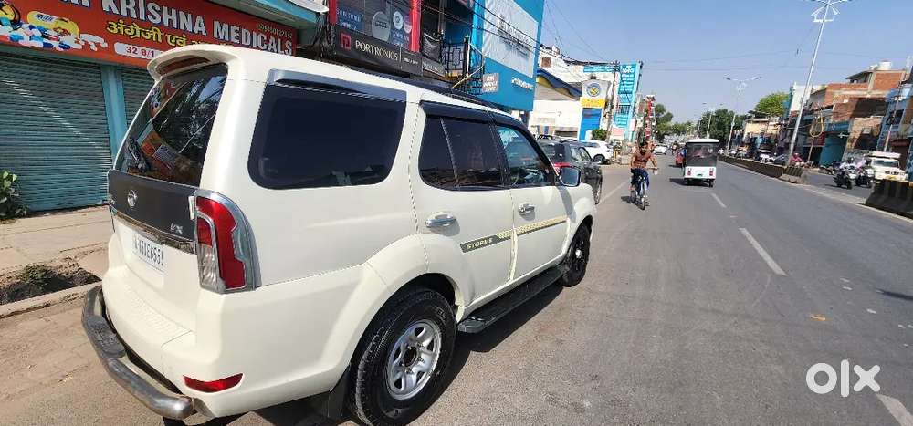 Tata Safari Strome In Good Condition