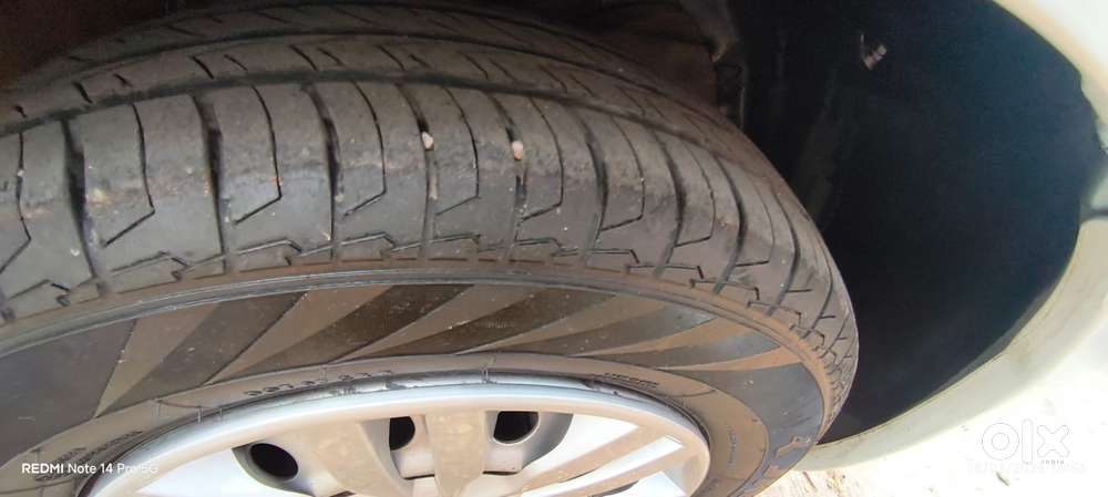 Maruti Suzuki Swift Dzire Lxi Option, 2022, Petrol