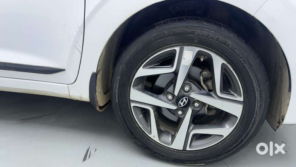 Hyundai Aura 1.2 Sx Cng, 2023, Cng & Hybrids