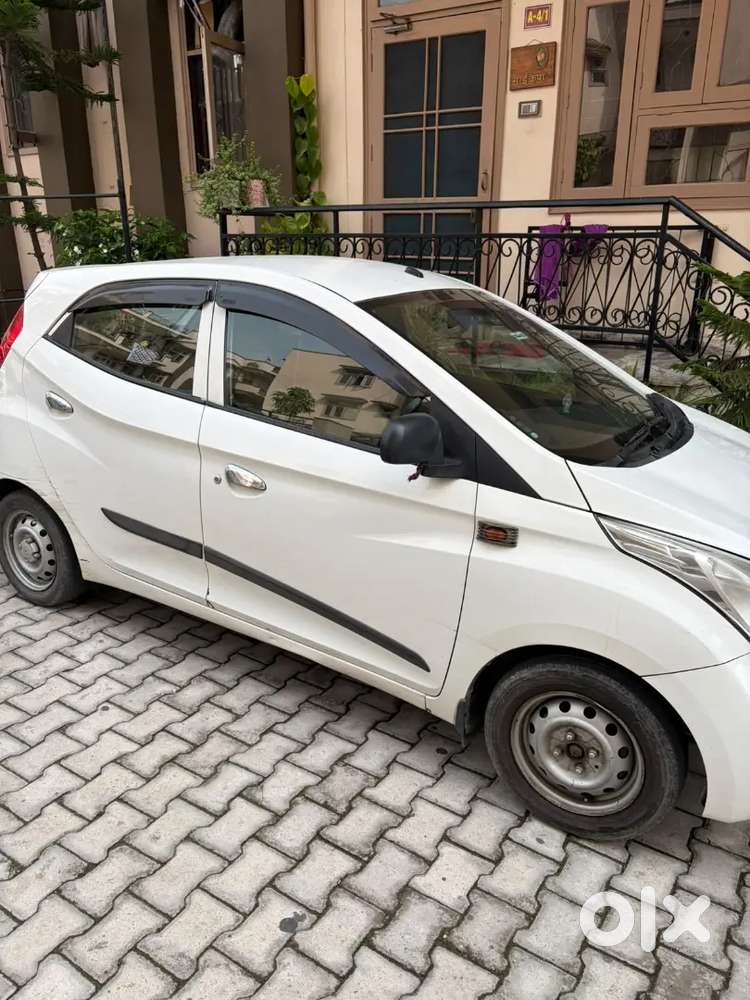 Hyundai Eon 2017 Cng & Hybrids 129000 Km Driven Registration 2018