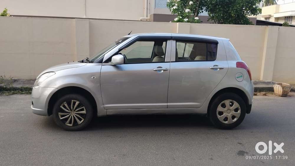 Maruti Suzuki Swift 2004-2010 Vxi Bsiv, 2006, Petrol