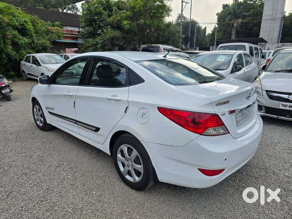 Hyundai Fluidic Verna 1.6 Vtvt S, 2012, Petrol