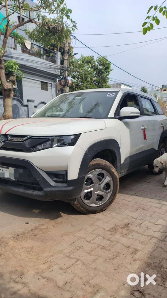 Maruti Suzuki Brezza 1.5 Vxi Smart Hybrid, 2025, Petrol
