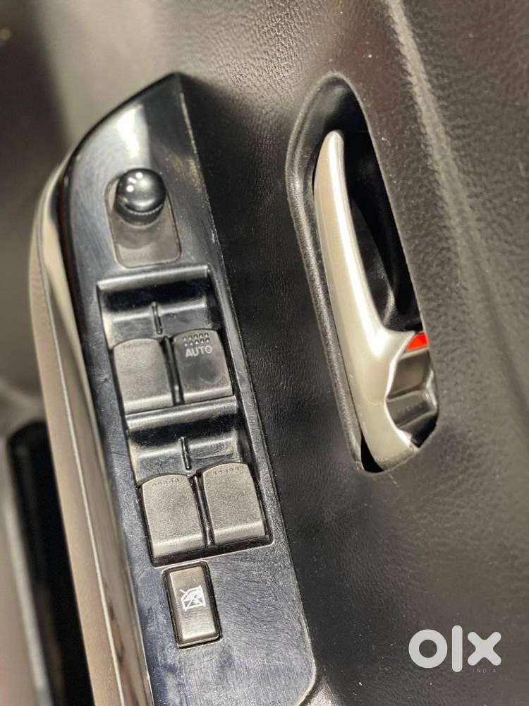 Maruti Suzuki Wagon R Vxi 1.0, 2018, Petrol