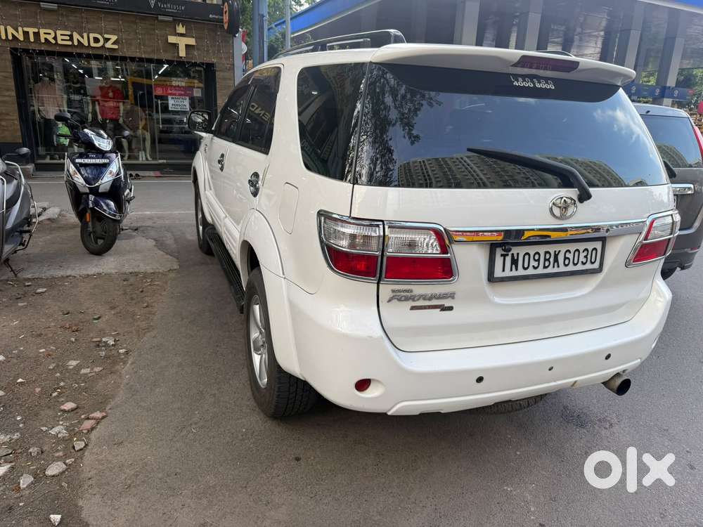 Toyota Fortuner 3.0 4x4 Manual, 2011, Diesel