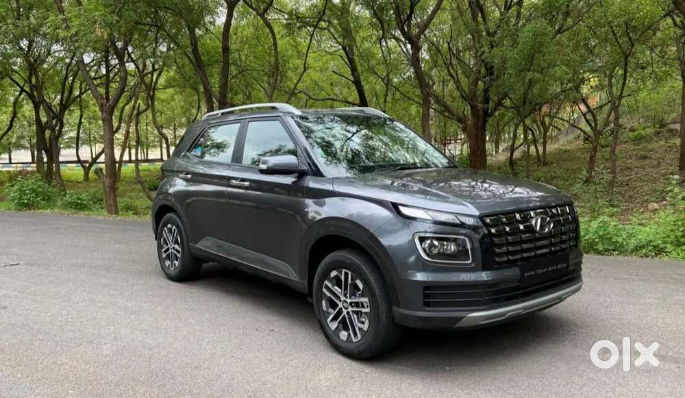 Hyundai Venue 2023 Petrol Automatic