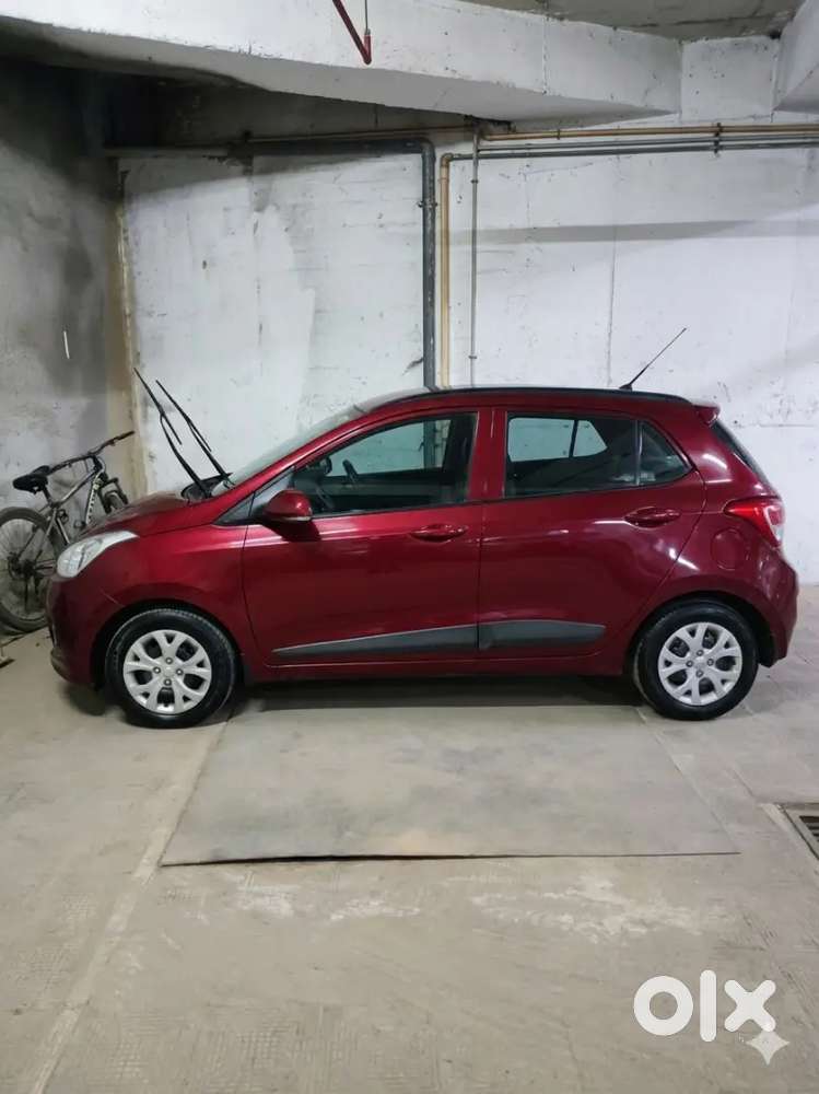 Hyundai Grand I10 December 2015 Petrol + Cng