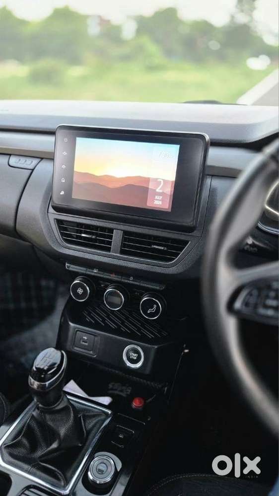Renault Triber 1.0 Rxz Dual Tone, 2021, Petrol