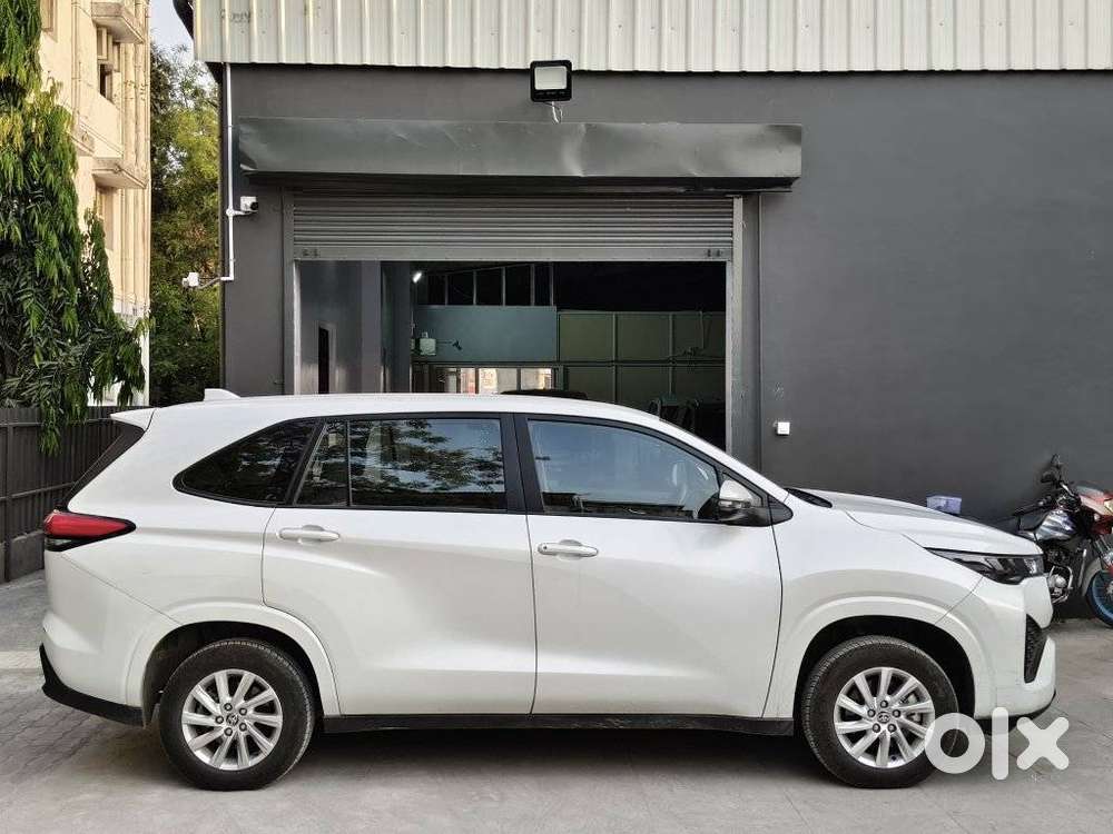 Toyota Innova Hycross 2.0 Gx 7 Str, 2024, Petrol