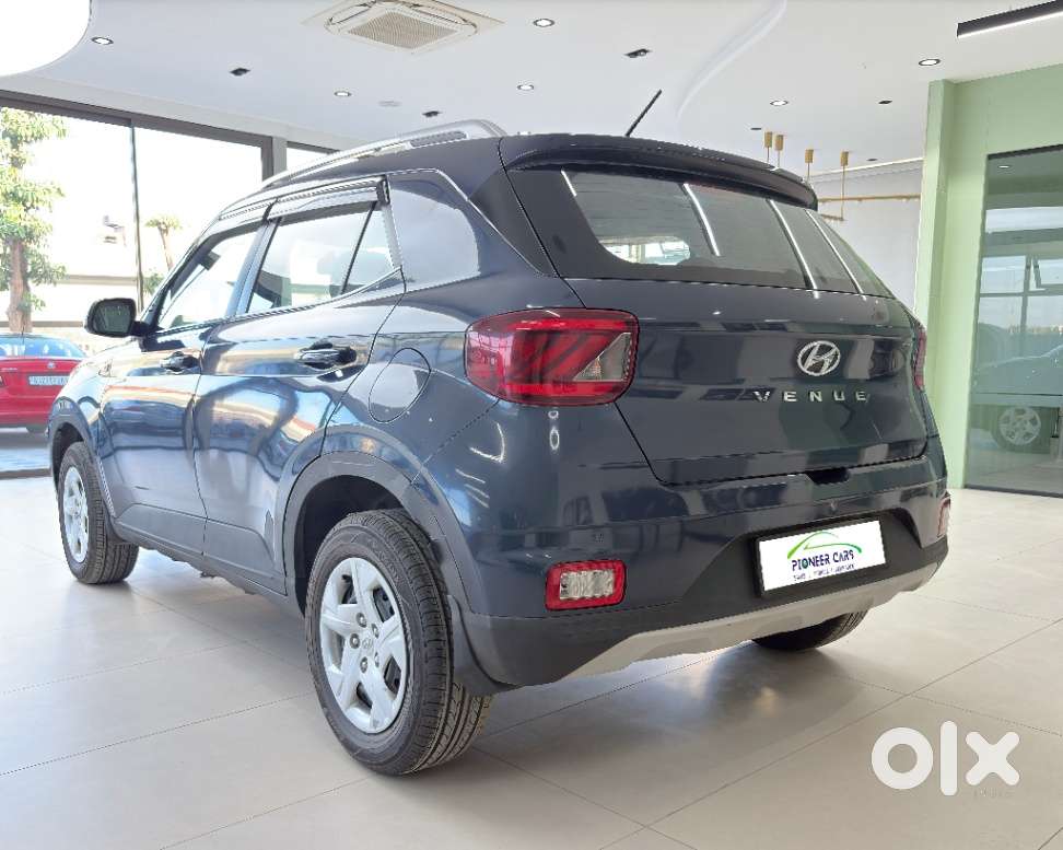 Hyundai Venue S Diesel, 2021, Diesel